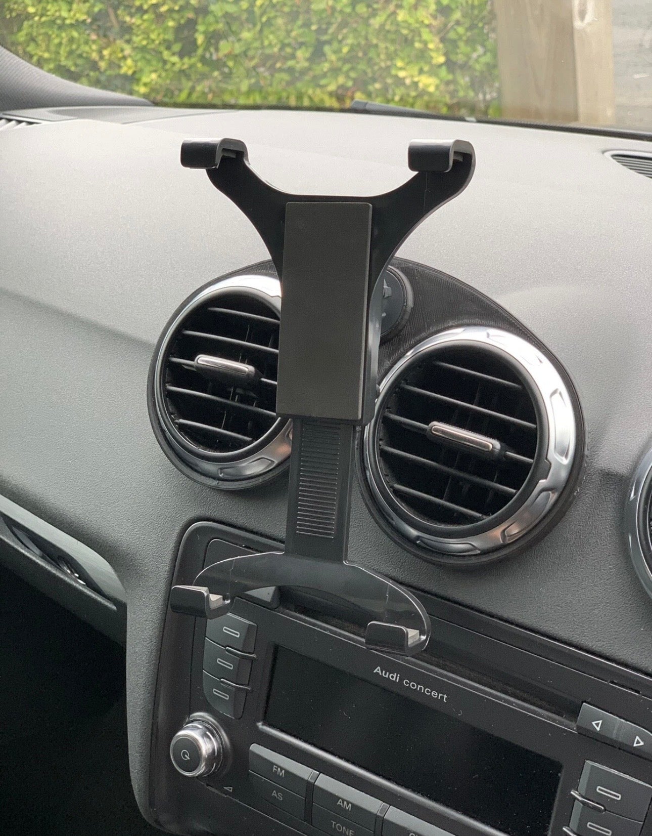 Audi TT (MK2) Tablet Holder