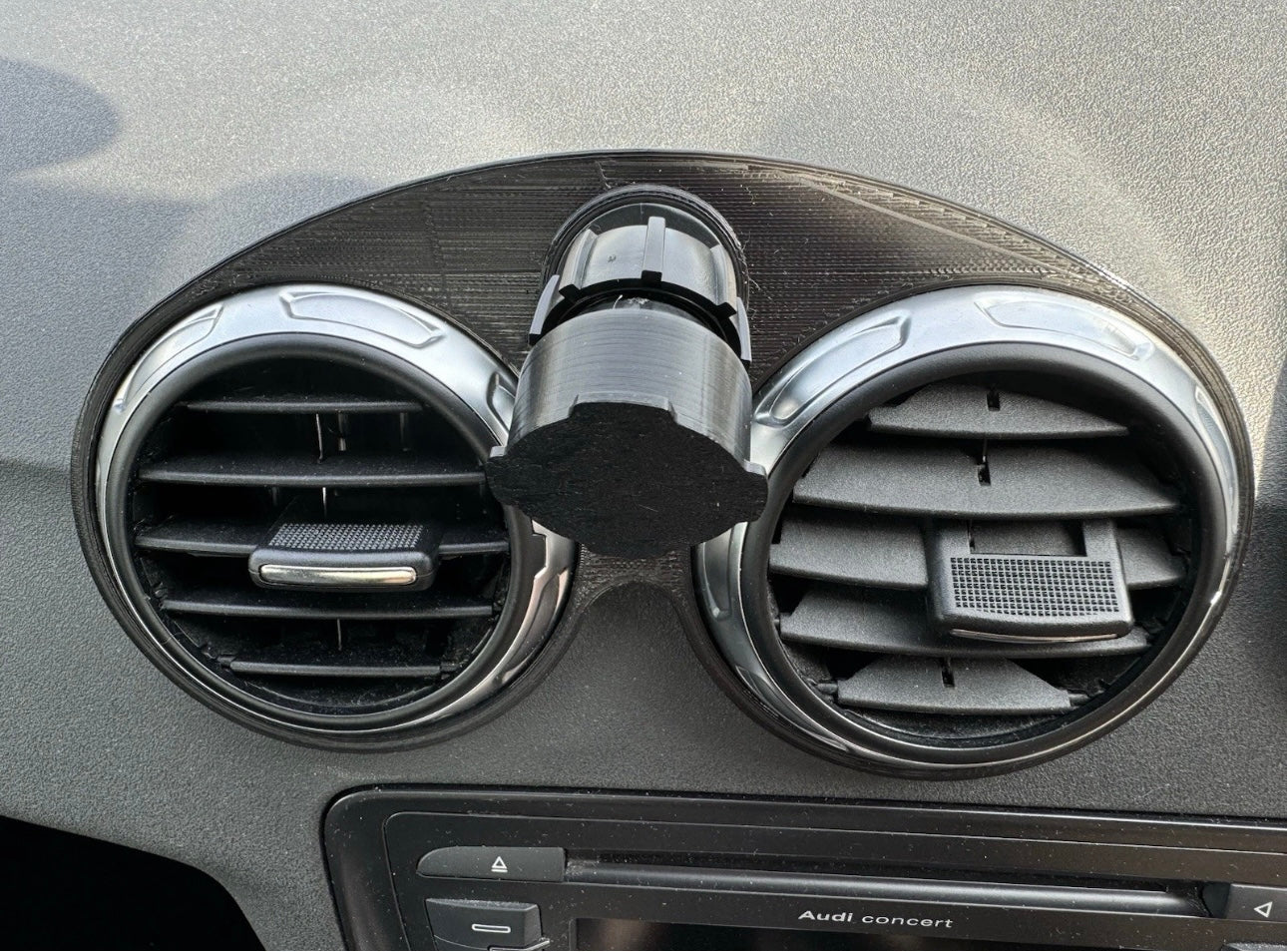 Audi TT MK2 Quad Lock Phone Holder